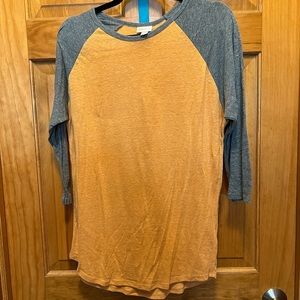 Orange and‎ blue raglan